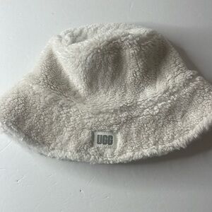 UGG Fluff Faux Fur Bucket Hat Nimbus